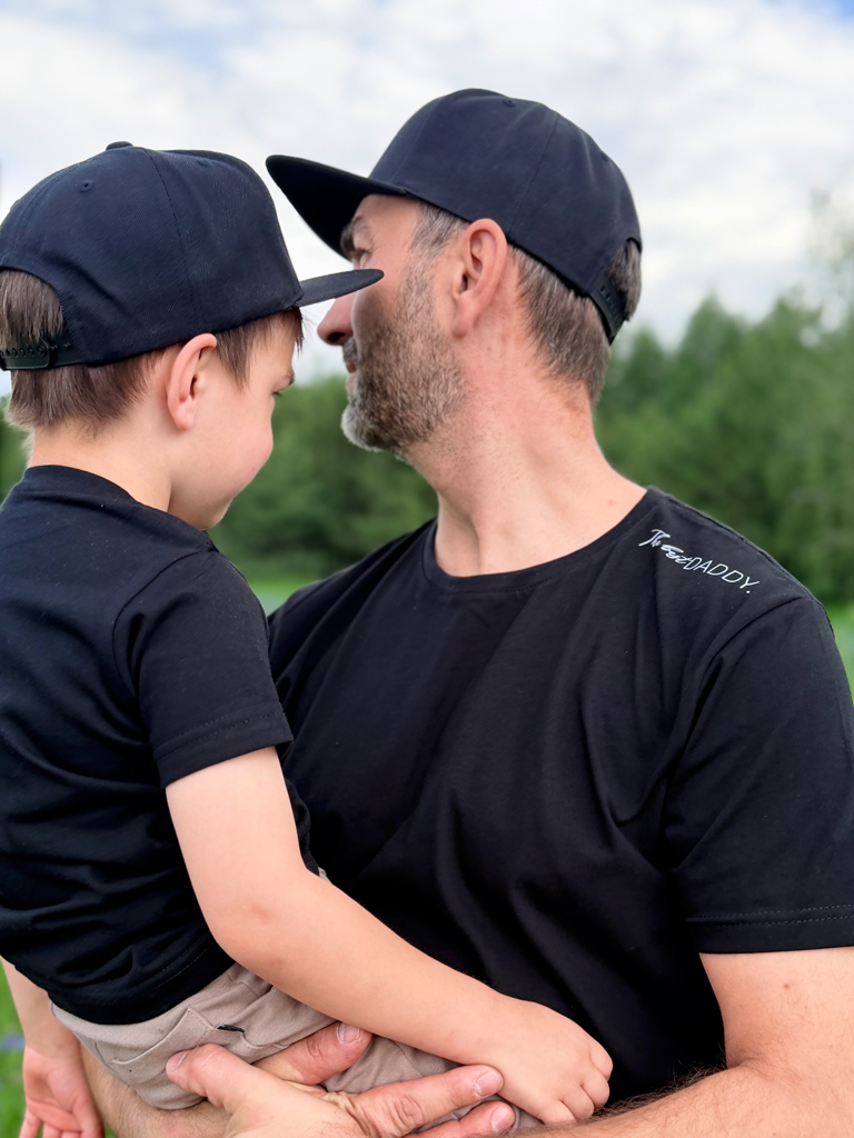 Koszulka męska z nadrukiem the best daddy - obrazek 3
