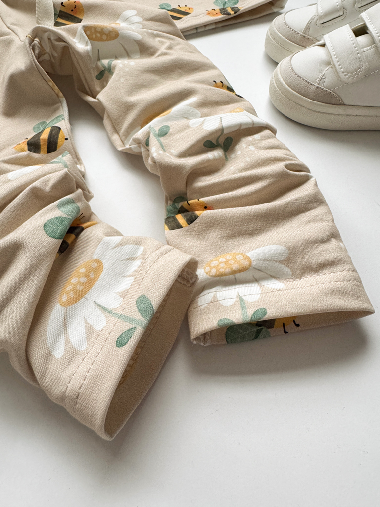 Legginsy dziecięce pszczółki i stokrotki - obrazek 3