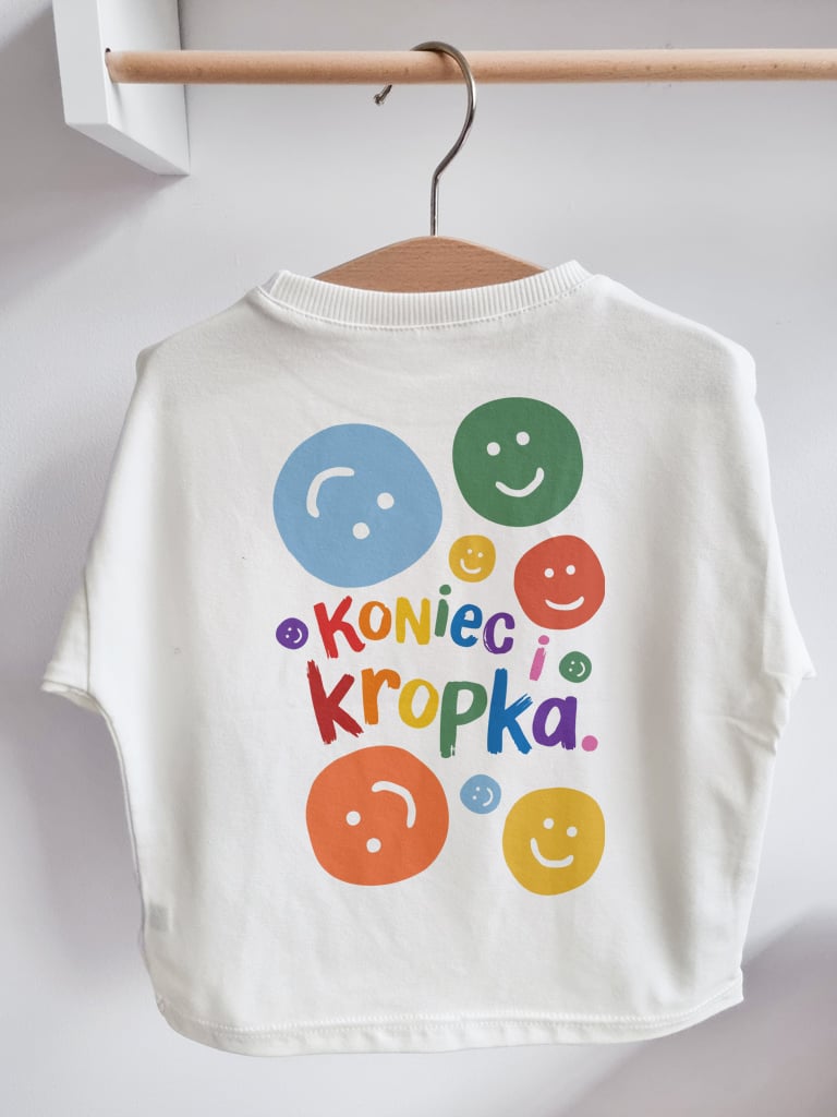 Koszulka dziecięca kolorowe buźki koniec i kropka.