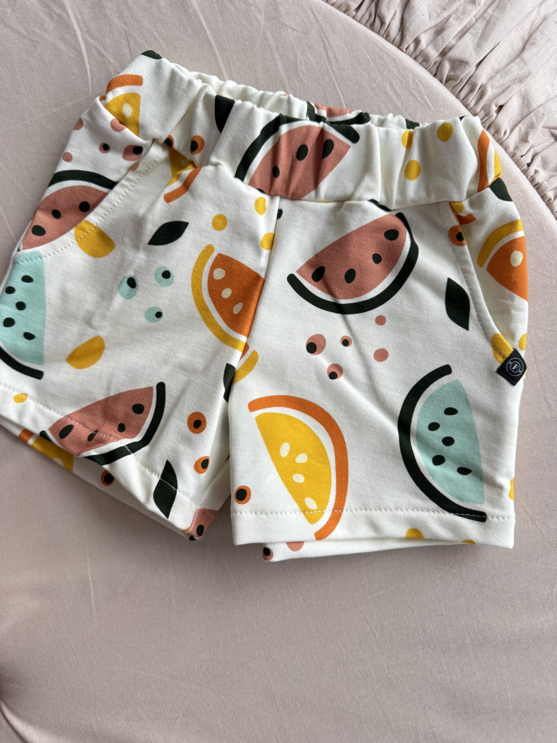 Spodenki print rozmiar 92
