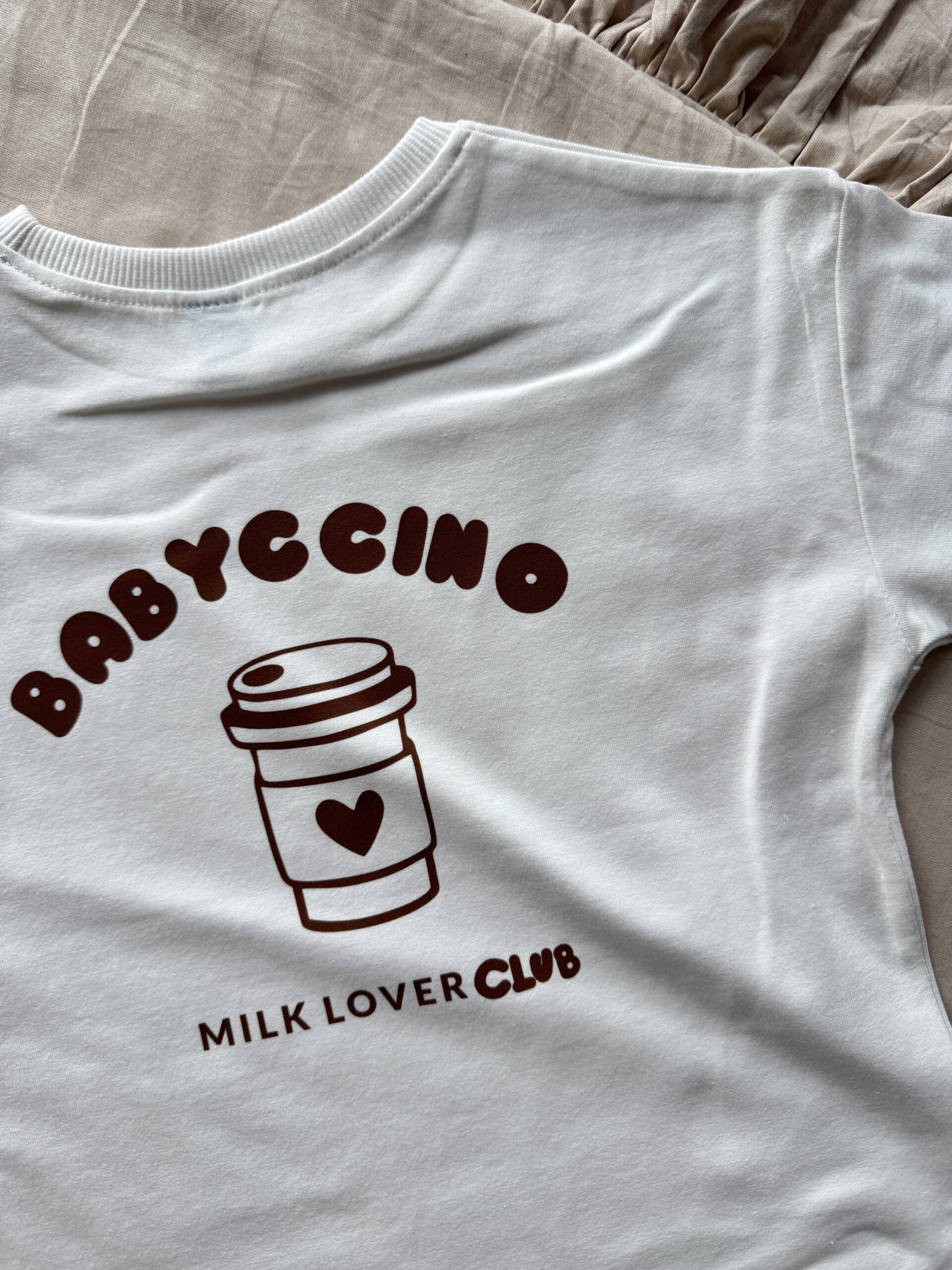 Koszulka ecru z krótkim rękawem babyccino rozmiar 98