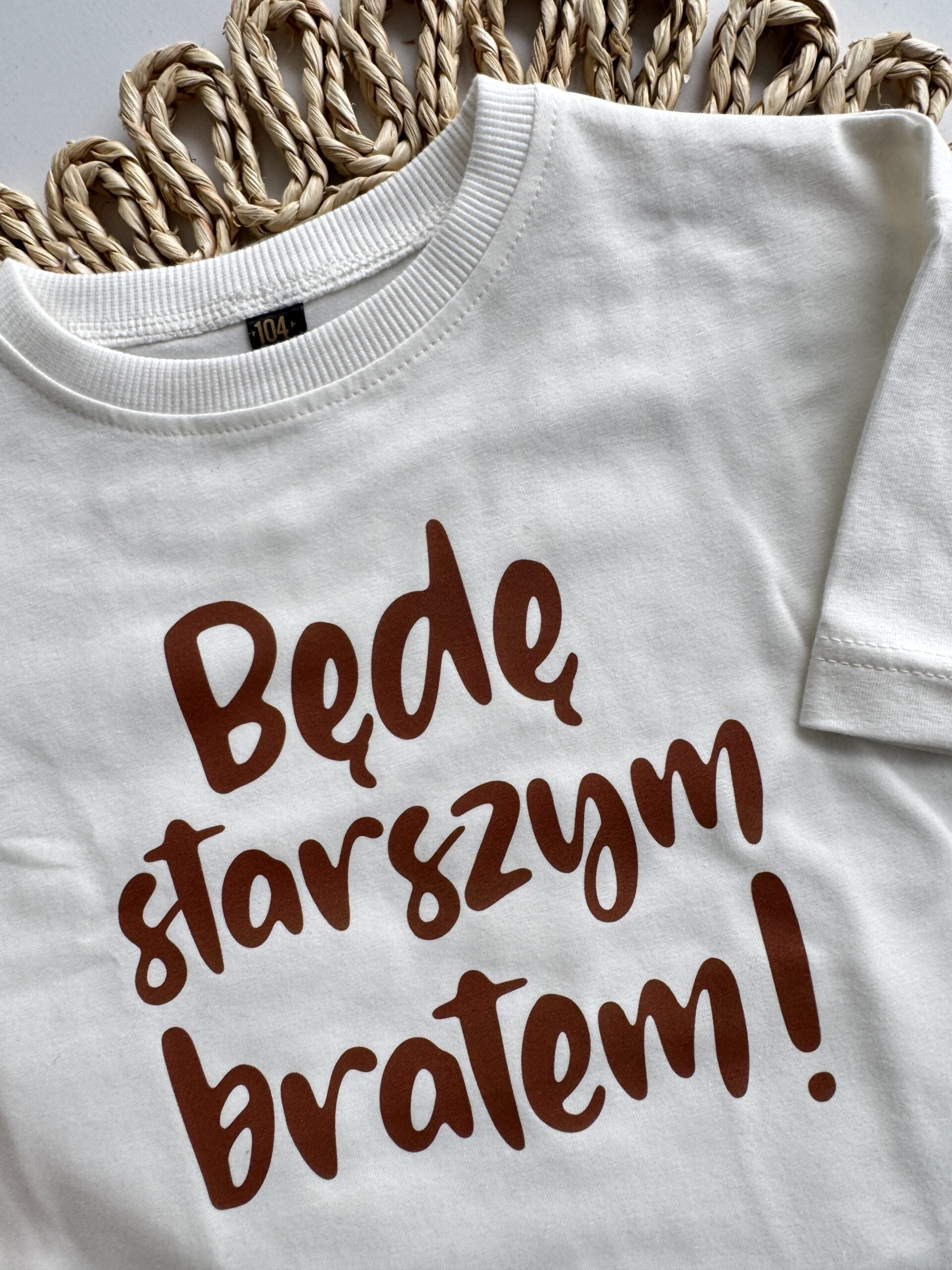Koszulka ecru z krótkim rękawem będę starszym bratem rozmiar 104
