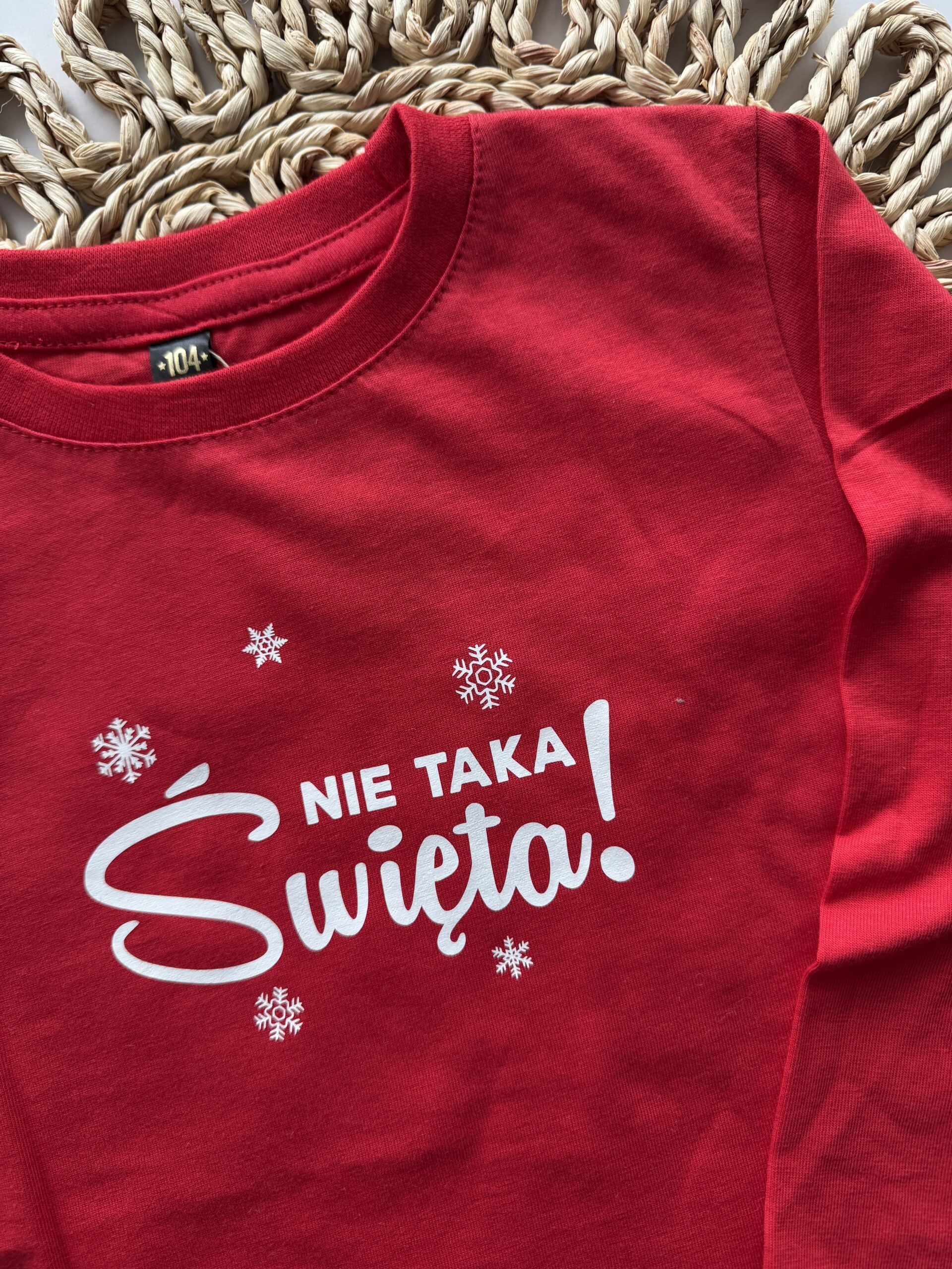 Koszulka czerwona z długim rękawem nie taka święta rozmiar 104