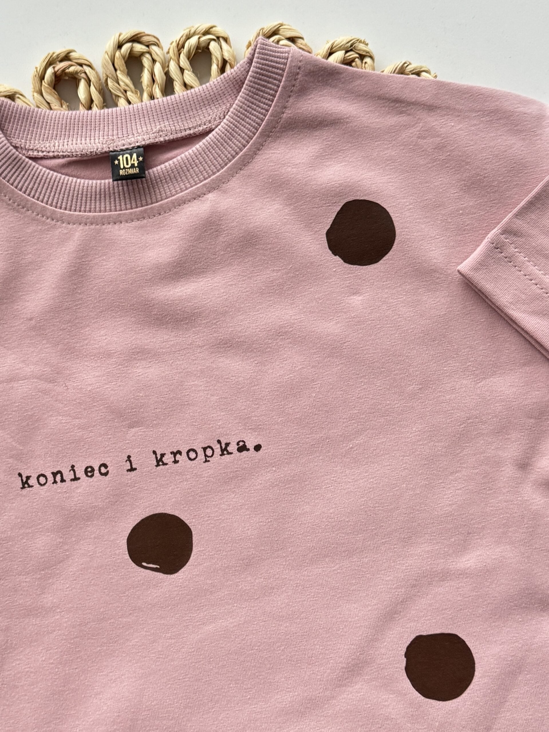 Koszulka różowa z krótkim rękawem brązowe kropki rozmiar 104