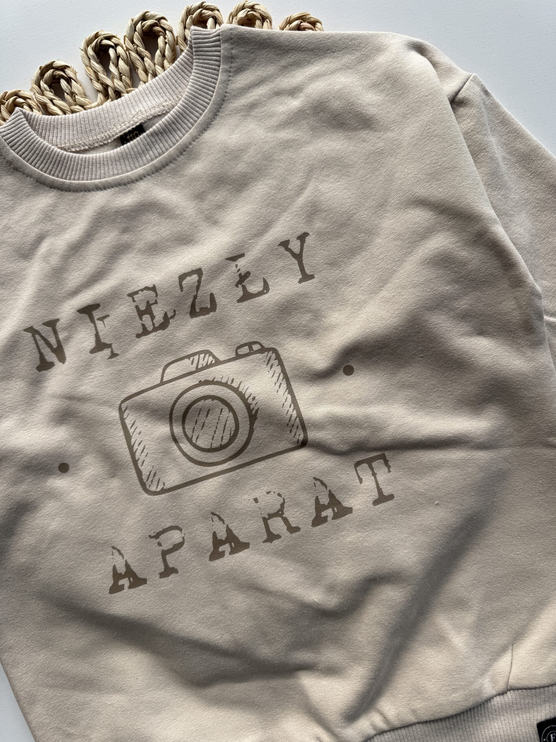 Bluza beżowa niezły aparat rozmiar 110